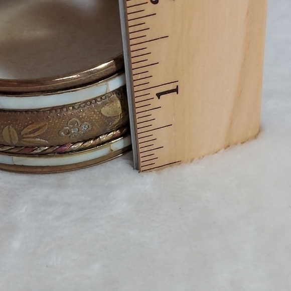 Vintage Brass and Mother of Pearl Bangle Bracelet Etched with decorative accents - Picture 9 of 10